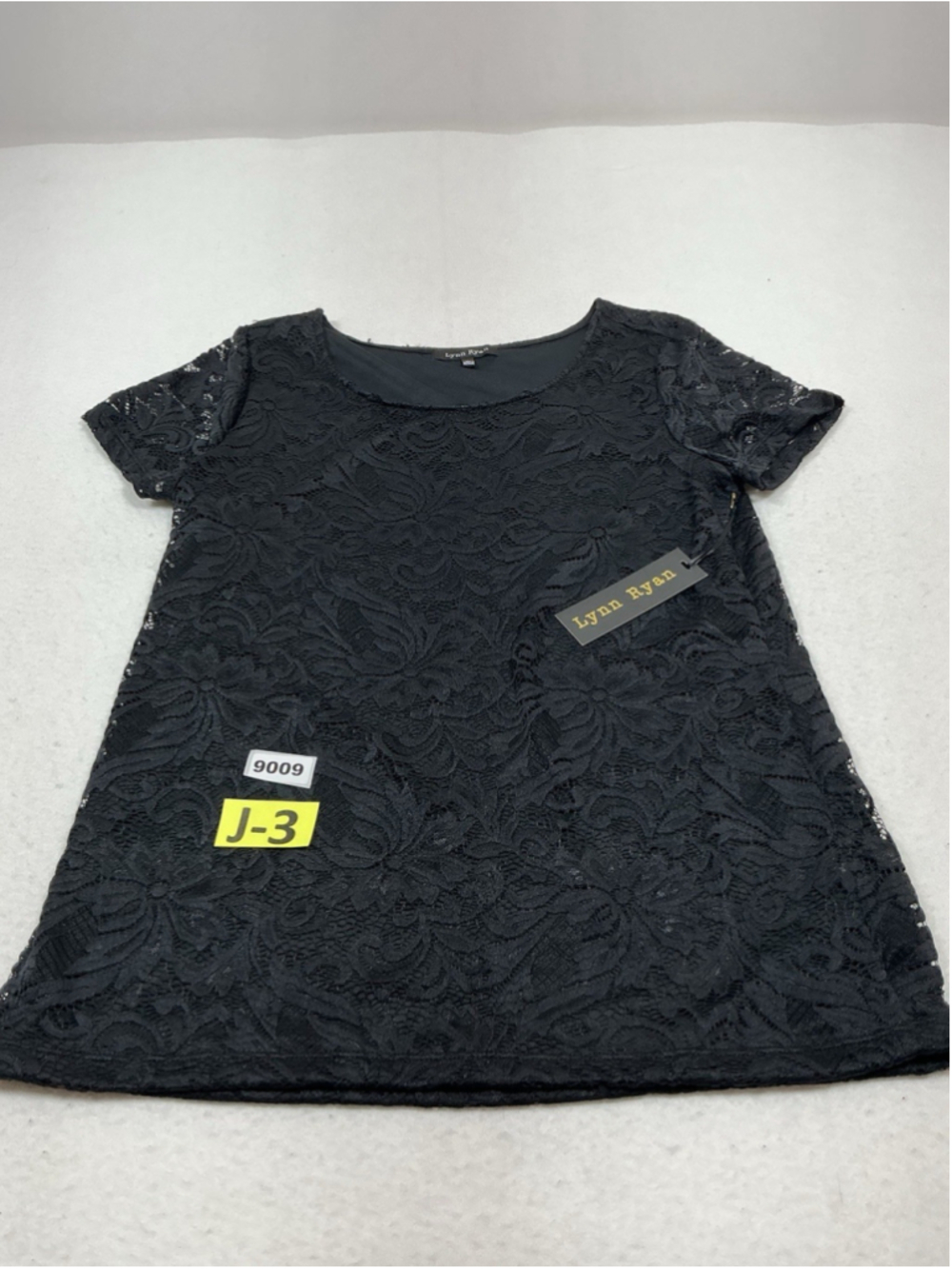 Woman’s NWT Lynn Ryan Lined Blouse XL Black Short Sleeve Pullover